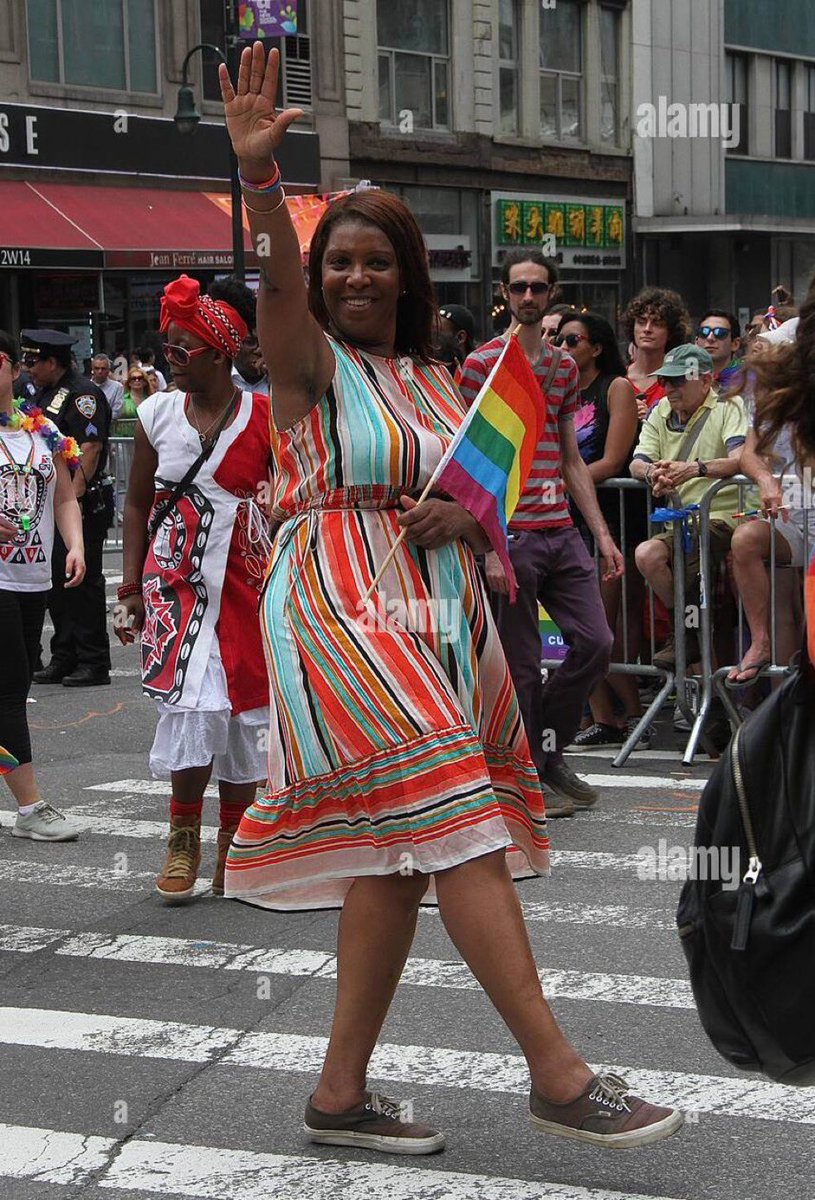 The_Trump_Train's tweet image. Do you agree that the FDNY firefighters who risk their lives every day to save citizens did NOTHING WRONG when they booed corrupt AG Letitia James?

YES or NO?