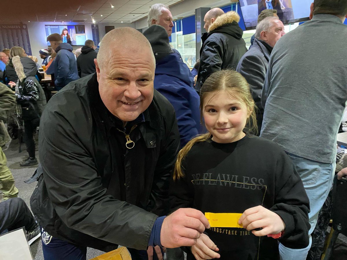 Great to have you with us this afternoon, guys! 

Young Cammie representing Amico IT this afternoon who proudly sponsored the game. 🤝 

Cammie pulled out the lucky golden gamble winner. 👏