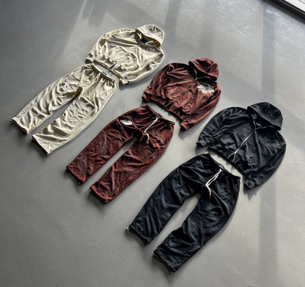 OthxrworldO's tweet photo. SUN FADED REAPER ZIP-UP SET
3-15-24 @ 2 PM CST 
https://t.co/u1I75fcA4V
*Giveaway details on IG https://t.co/jtDphvd72q