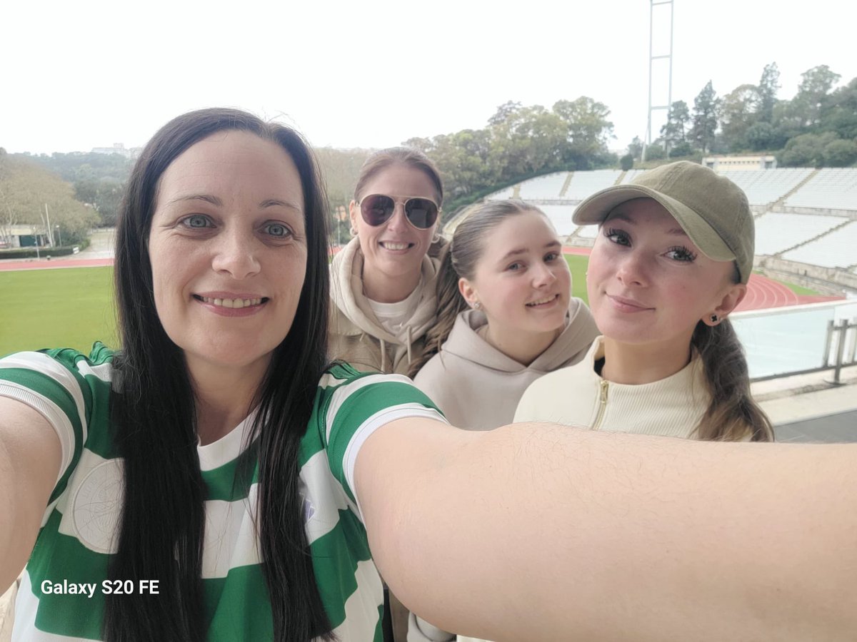NikNakC84's tweet photo. Estadio Nacional 💚🍀 https://t.co/sDM6ZO8808