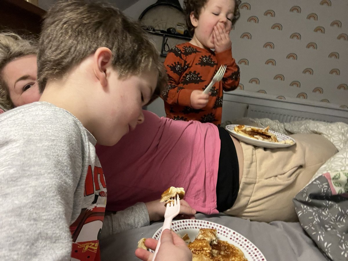 #HappyMothersDay2024 this photo of me enjoying my Mother’s Day pancakes in bed sums up my parenting journey 🥞😆♥️ - would I have it any other way? Probably 🫣🙈😆