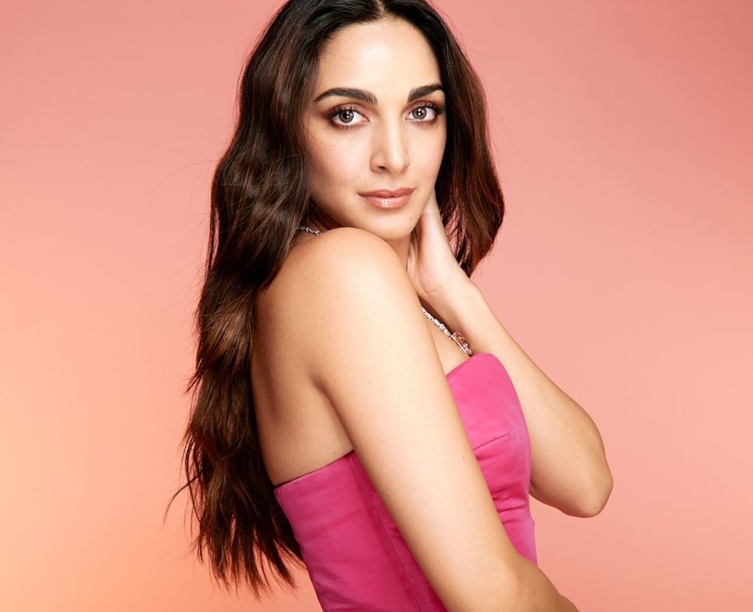 GIU4ffaWMAAAfnb?format=jpg&name=medium