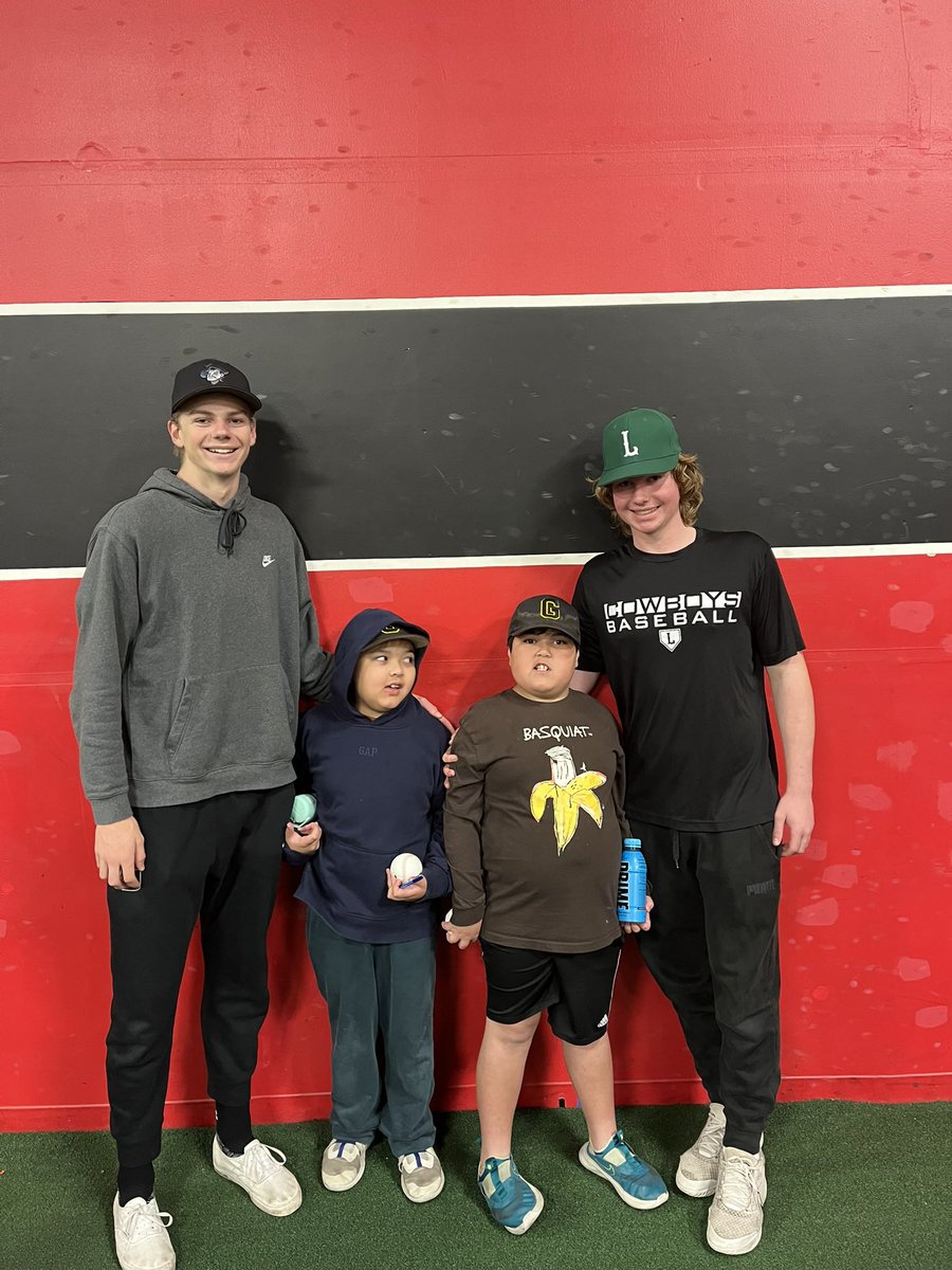 DJChapman27's tweet photo. Happy I could help out at the annual challenger camp at Double Diamond! @PokesBaseball #DJ7 #LHS2025 @LHSCowboyNation @_hfacademy @SanJoseStateBSB @chabotbaseball @OhloneBaseball   @CSUEB_Baseball @SonomaSeawolves #uncommited https://t.co/ZSGPB3Vw89