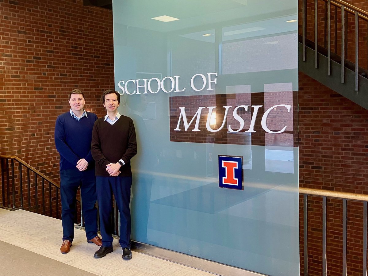 Great to visit the University of Illinois last week, and to work with so many talented students and welcoming staff at the School of Music. Memorable week in Chicago and Urbana! @Dan_Bickerton @cardiffunimusic @cardiffuni @UofIllinois @IllinoisMusic