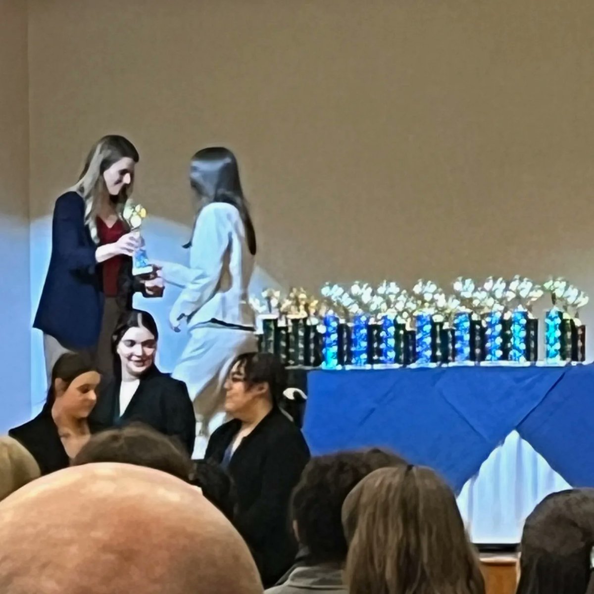RipleyHSWV's tweet photo. Sophomore Danielle Scantlin represented Ripley High's Debate Team at States. She competed in Lincoln-Douglas Debate and placed 4th in Informational Speaking!
What a great weekend to be a Viking!
#RIHSPride
πΈ: Coach Kelley Adcock https://t.co/aXBT4xTTRg