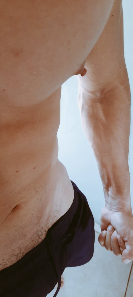 reee_py's tweet image. Rt ⚡️⚡️