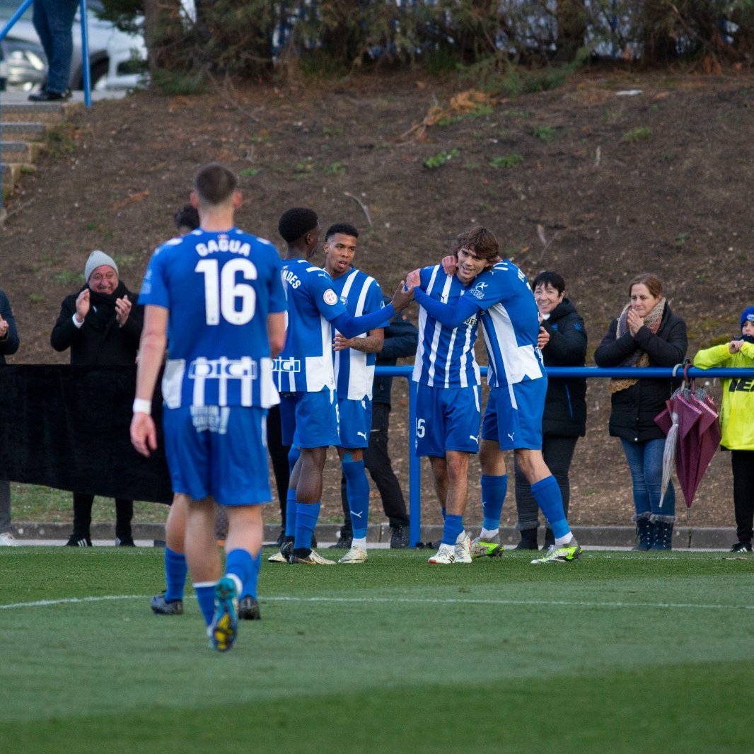 Deportivo Alavés tweet media
