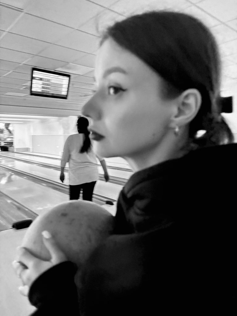AnnPakhomenko's tweet photo. Эту фотографию сделала моя мама на свой новый телефон https://t.co/Xk5hwfuNDP