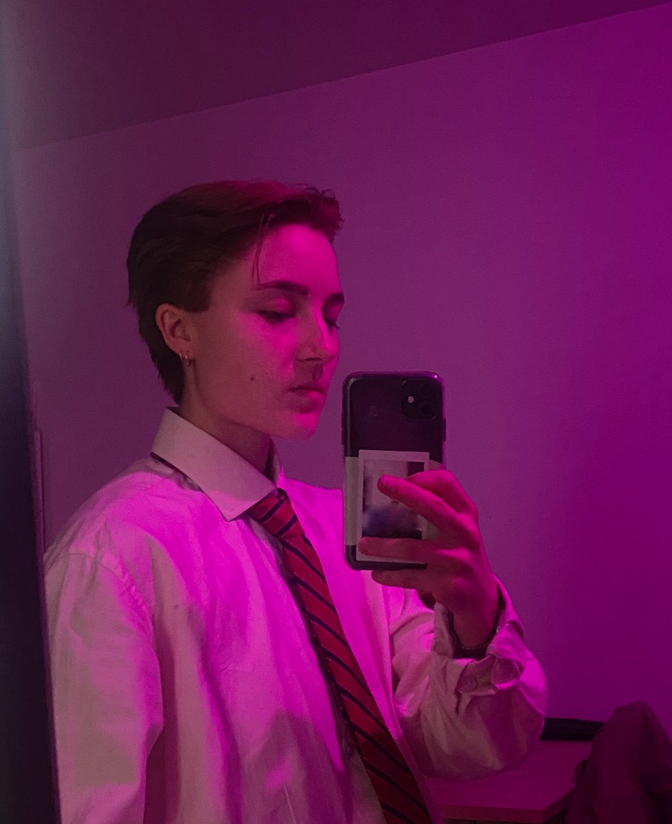 Simonalves_'s tweet image. #LGBTQIAStandWithOurSisters