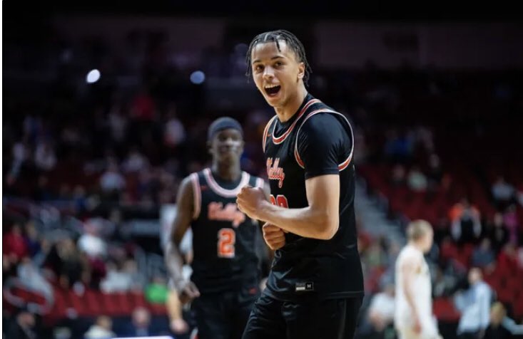 CStinson_10's tweet photo. No clout chasing, no handout, no ego, no hating, Just hard work, determination and perseverance @Curtis_Jr0 2x champ 💍, MVP & showed why you the BIGGEST! Im beyond proud ❤️ ,keep building your own legacy 🫡 #myfavplayer #thebestinthestateletstalkaboutit #weoutside https://t.co/KyO3UvK51n