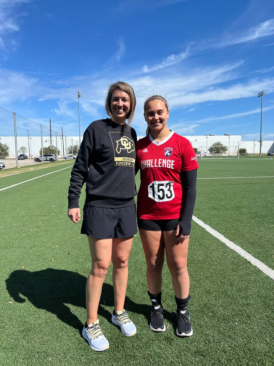 alexis0crawford's tweet image. Started off Spring Break attending @CollegeSoccerID with @Coach_JSmith_ at @CUBuffsSoccer this morning🌅. Enjoyed every moment of learning about the college environment and motto #SideBeforeSelf ⚽️!

#GoBuffs