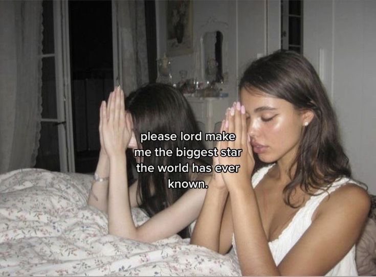 diorholy's tweet photo. wala pang review sa exam* https://t.co/ZjNhwn8ZGT