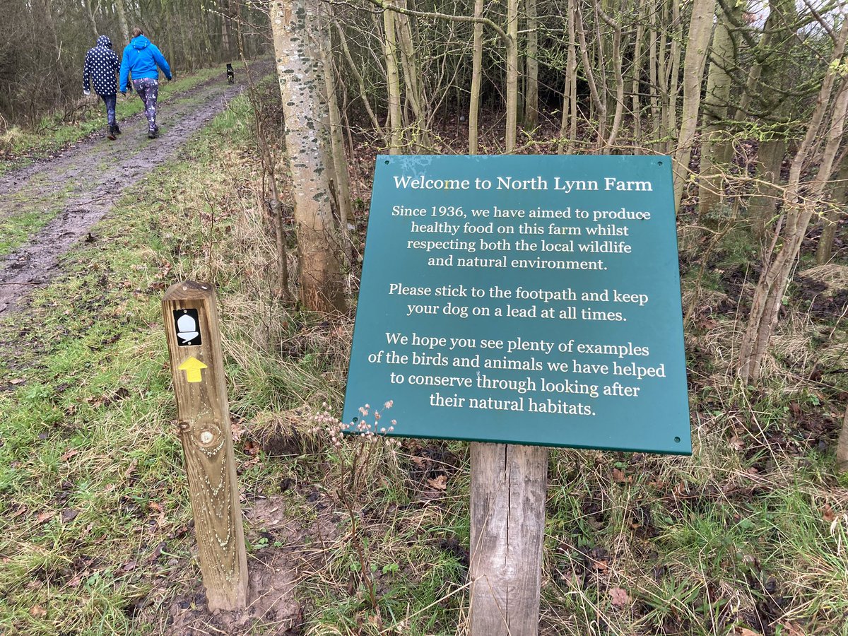 MartinKoenigsb1's tweet photo. Exploring the newly opened King 🤴 Charles III coastal path, supported by my farmer friend @gavlane and staying dry in the @CortevaUK jackets 😅 https://t.co/yr9SnuC3PP