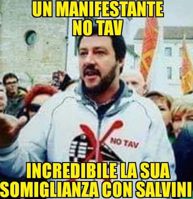 @matteosalvinimi #SalviniPagliaccio