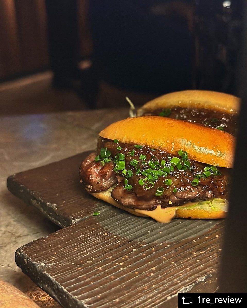 مطاعم الرياض tweet media