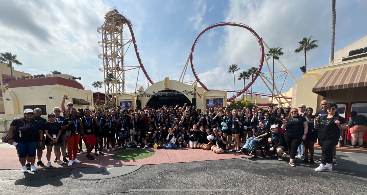 A bunch of Chaparral Bobcats having the time of their lives! Looking forward to our last day at Universal Orlando!