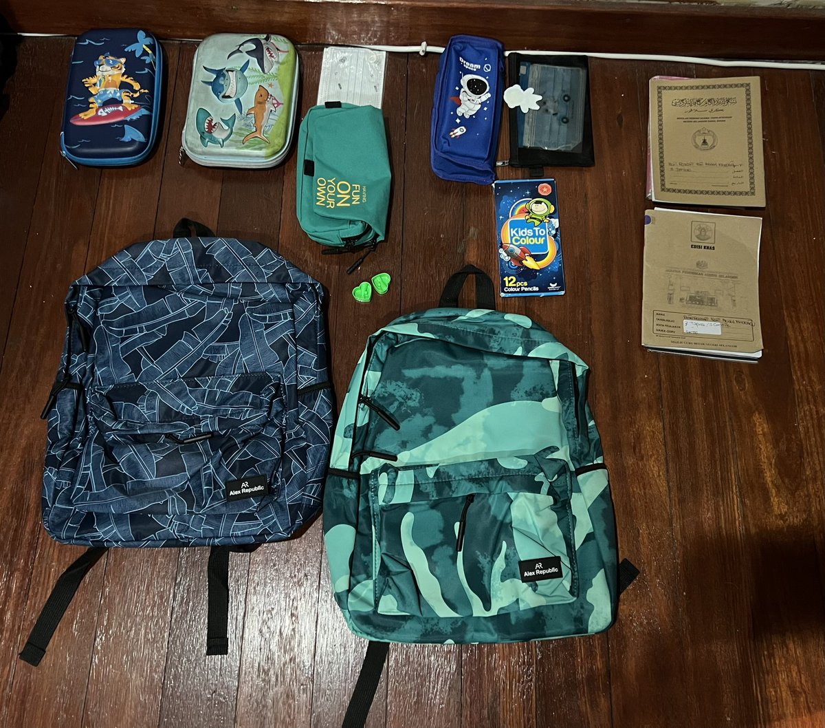 HailManaf's tweet photo. Pecutan terakhir.. Baru mcm lipas kudung tak cukup tanah…
#backtoschoool https://t.co/m6N4kQ7gDG