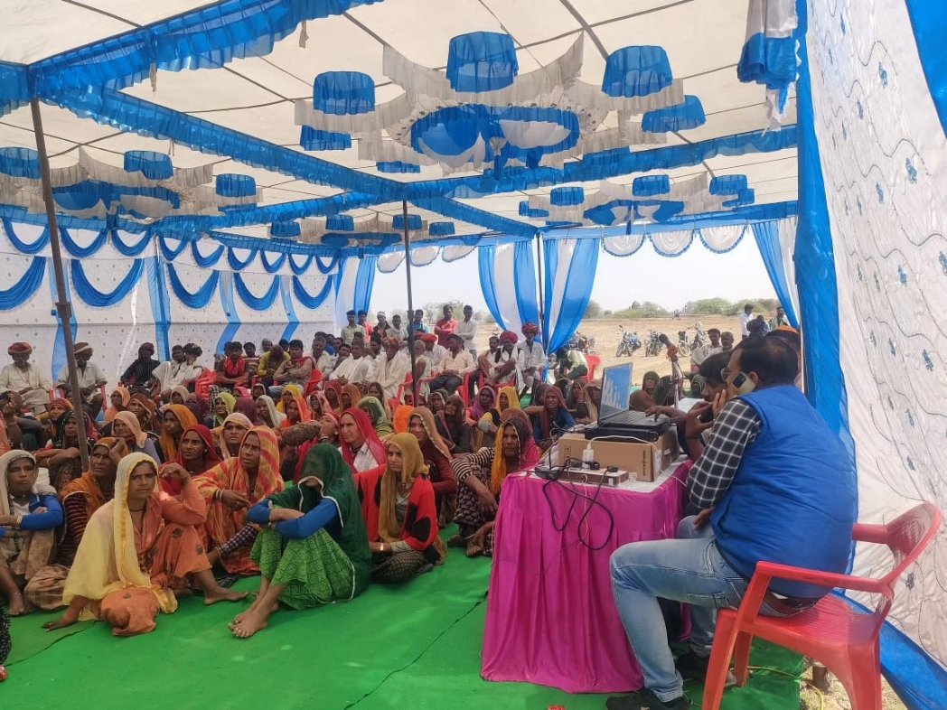 DoraArpit's tweet photo. केंद्र सरकार की योजना आर आर आर के अंतर्गत माननीय लोकसभा अध्यक्ष श्री ओम जी बिरला के अथक प्रयासों से कई वर्षों बाद कोटा बूंदी संसदीय  क्षेत्र के अंदर कई तालाबों का पुनः कार्य कराया जा रहा है विकास पुरुष माननीय लोकसभा अध्यक्ष का ओम जी बिरला का आभार https://t.co/G0amWQ3Aqp