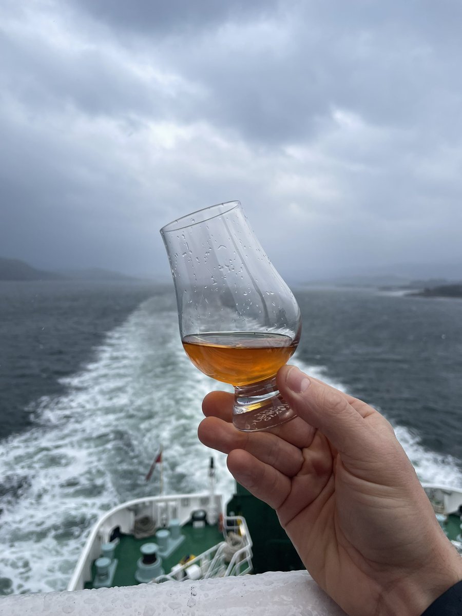 DarrenGlencairn's tweet photo. Islay bound… https://t.co/etkt4MYGId