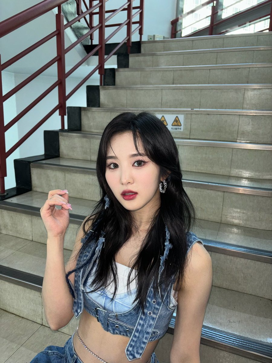 tribedaloca's tweet photo. [#송선🐹]
오늘 인기가요 마지막방송 함께 해줘서 고마워❤️

#트라이비 #TRI_BE #SongSun https://t.co/WayY9s2S2F
