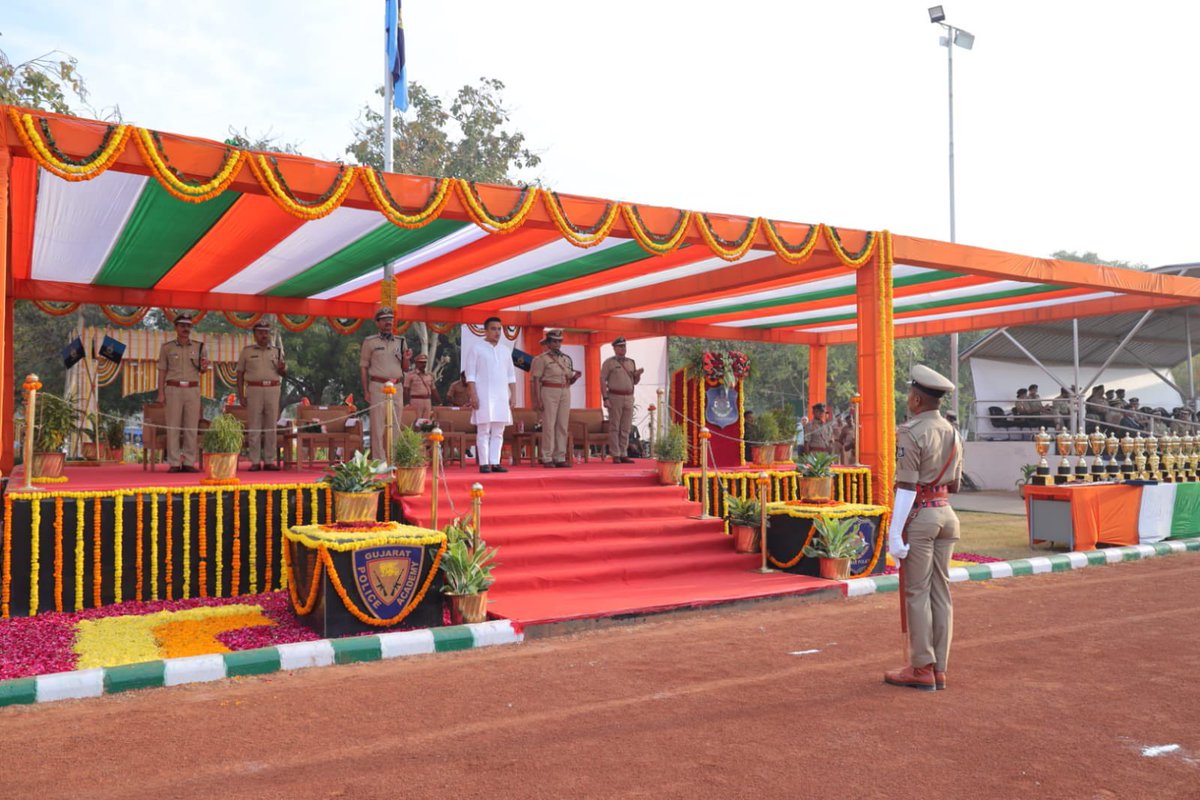 Gujarat Police tweet media