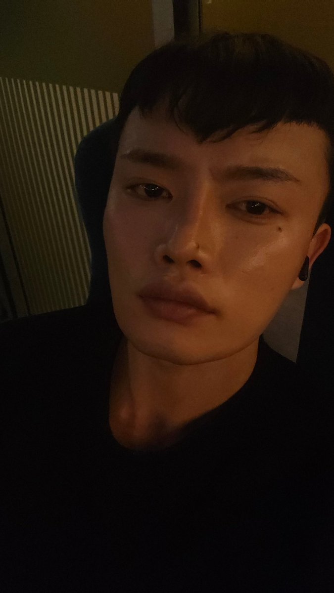 downey_cho's tweet photo. 서코 일요일 구경 마치고 집으로.. 멀다 ㅠㅠ
오랜만에 코믹가서 매우 재밌게 구경했습니다.
#서코 #낙오된사진사 #코믹 #사진찍고싶다 https://t.co/vOF0l0DfkH