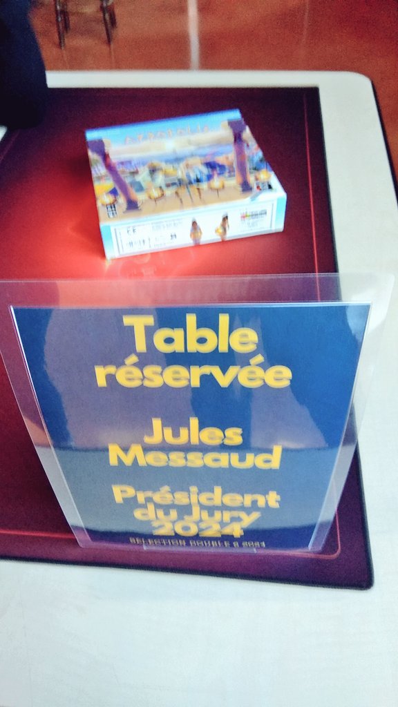 meyklar's tweet photo. On attend le président du jury du #Double6 pour tester l'extension du #j2s #Akropolis 😋 https://t.co/mGjjrjIAmd
