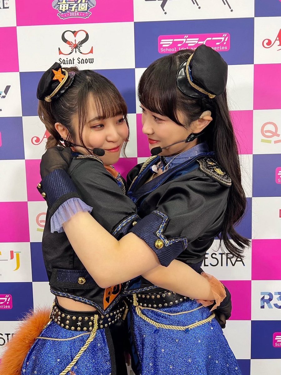 natyaaaaaaan07's tweet photo. あ、あの、あのあのっ、、
わたしは、その、今日、オープニング、、
とんでもないことをしてしまった気がする、、。
あの、もう、すみません、ありがとうございました！！！！！

幸せの4枚どうぞ。
DiverDivaでした🧡💙😇💋
#ユニット甲子園Day2 https://t.co/n9qv9oHqFY