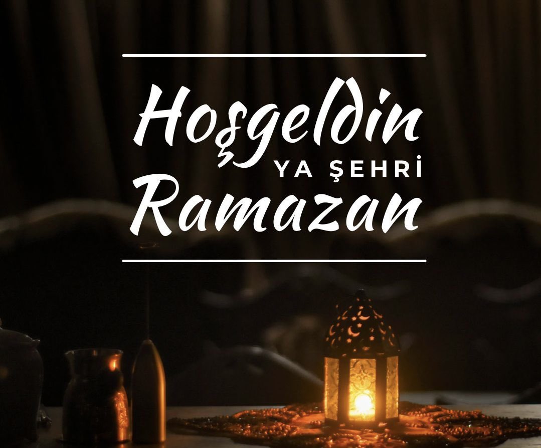 ‘’Hoş geldin! 
Ey Şehr-i Ramazan!‘’ 🌙

İnsan dağılır, Ramazân-ı şerif toparlar. 
İnsan yanılır, Ramazân-ı şerif düzeltir. 
İnsan acıkır,  Ramazân-ı şerif doyurur.

Geliyor ya şehr-i Ramazân, hayırlarla..

Hoş geldin, safâlar getirdin yâ şehr-i Ramazân…