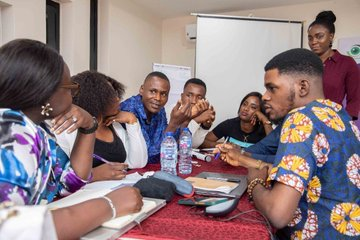 nighealthwatch's tweet photo. Expanding Solutions Journalism in Nigeria with support from @soljourno has been a great experience. 

Although the project's first phase has ended, its impact continues as the #SoJoNigeria ambassadors it raised continue to spread the gospel &amp; produce solution-focused stories. https://t.co/AmgZPkNQ8P