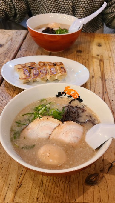 「麺 皿」のTwitter画像/イラスト(新着)