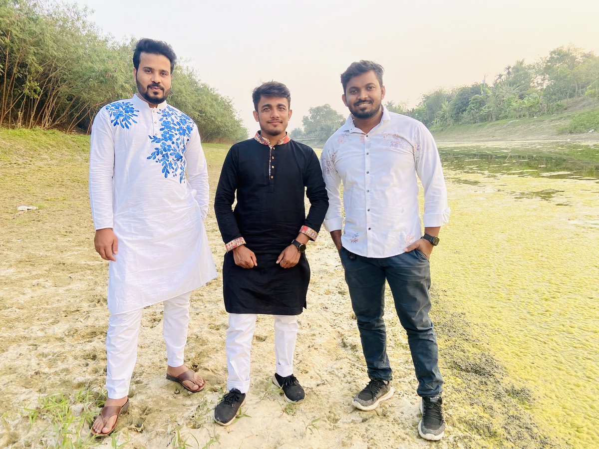 HabibxBD's tweet photo. Lost in the beauty of the #village 🏡🌿 https://t.co/HPLTFoLTEH