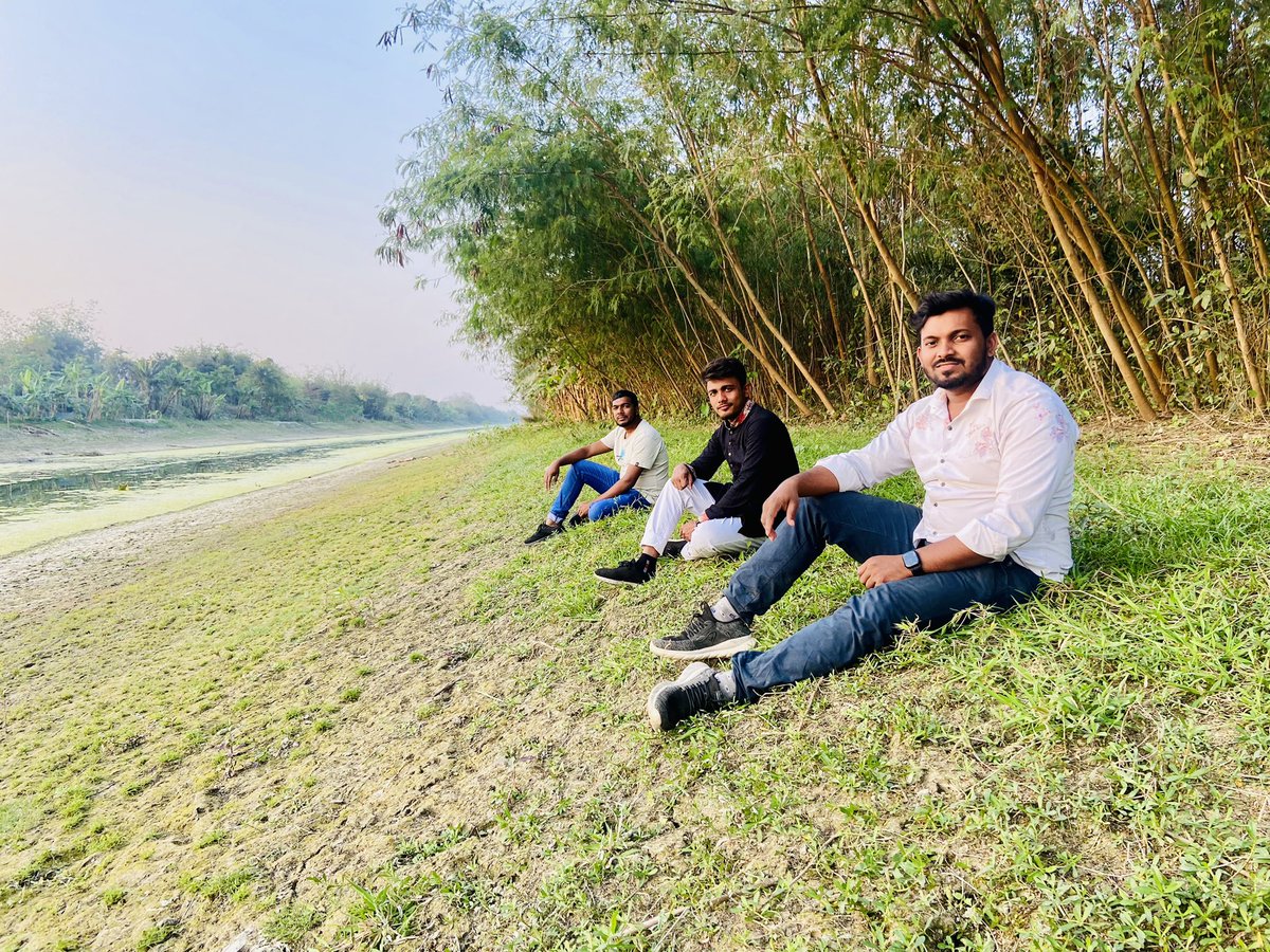 HabibxBD's tweet photo. Lost in the beauty of the #village 🏡🌿 https://t.co/HPLTFoLTEH