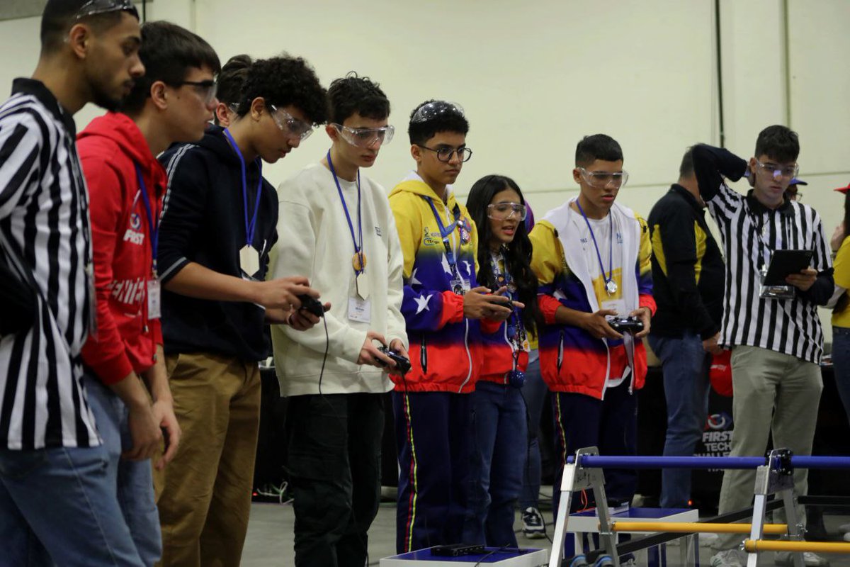 Mincyt_VE's tweet photo. #10Mar | 🤖 🇻🇪Nuestros Semilleros Científicos se ubican segundos en las rondas eliminatorias de la FIRST Tech Challenge 2024, Italia🩷

Conoce más ➡️https://t.co/2BlH9XN51j

#CienciaParaLaVida 
 #PuebloMaduroAvanza https://t.co/63QX41UZCV