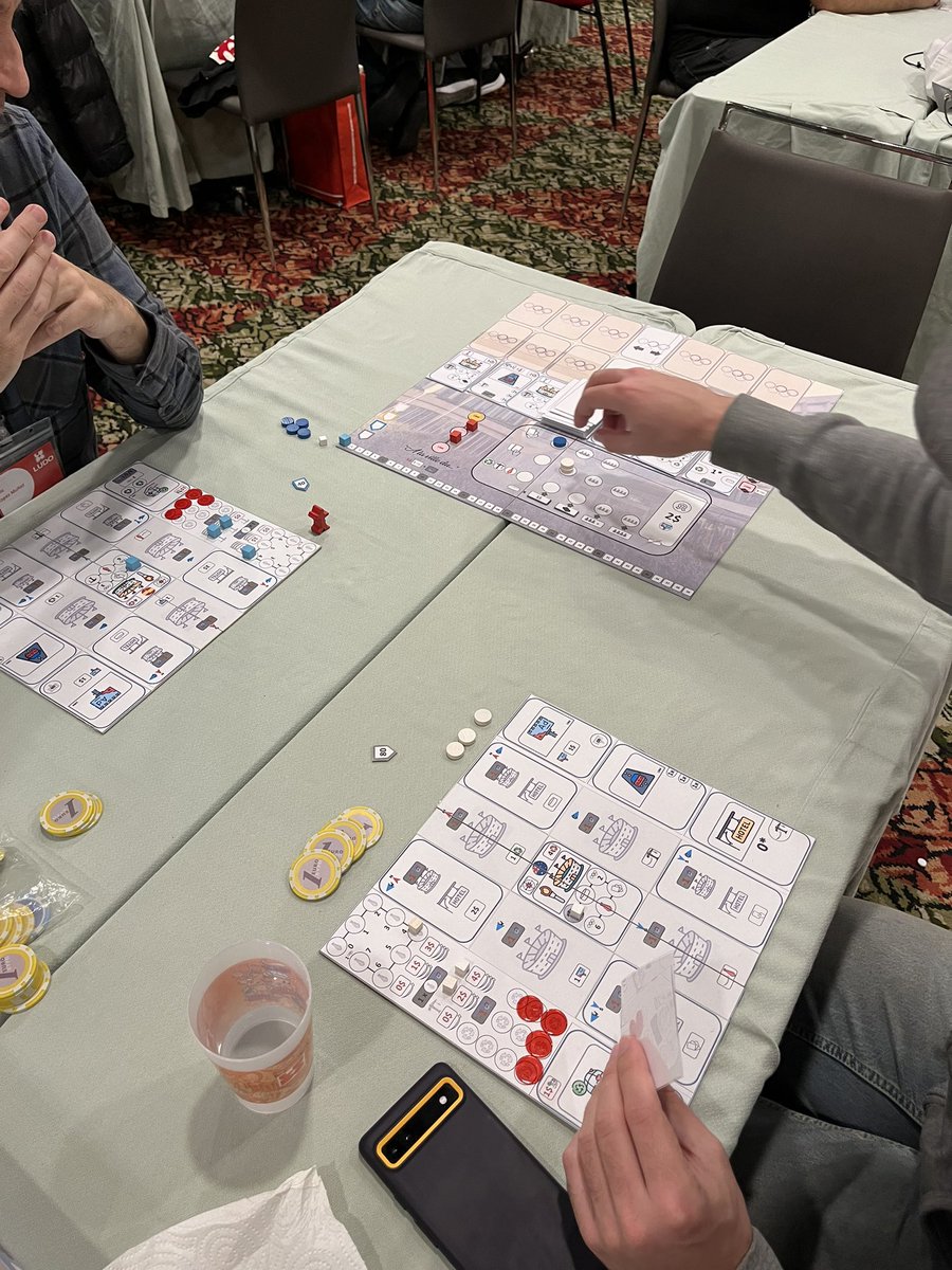DavidBernal80's tweet photo. Como soy un desastre con las fotos, solo puedo rescatar esta de una partida a mi proto de los JJOO.
Como siempre mucho testeo, y muchas risas alrededor de los juegos en el #Pyt24
Un placer volver a ver a los amigos!
Ahora un año por delante de más creatividad! https://t.co/yH70D259eg