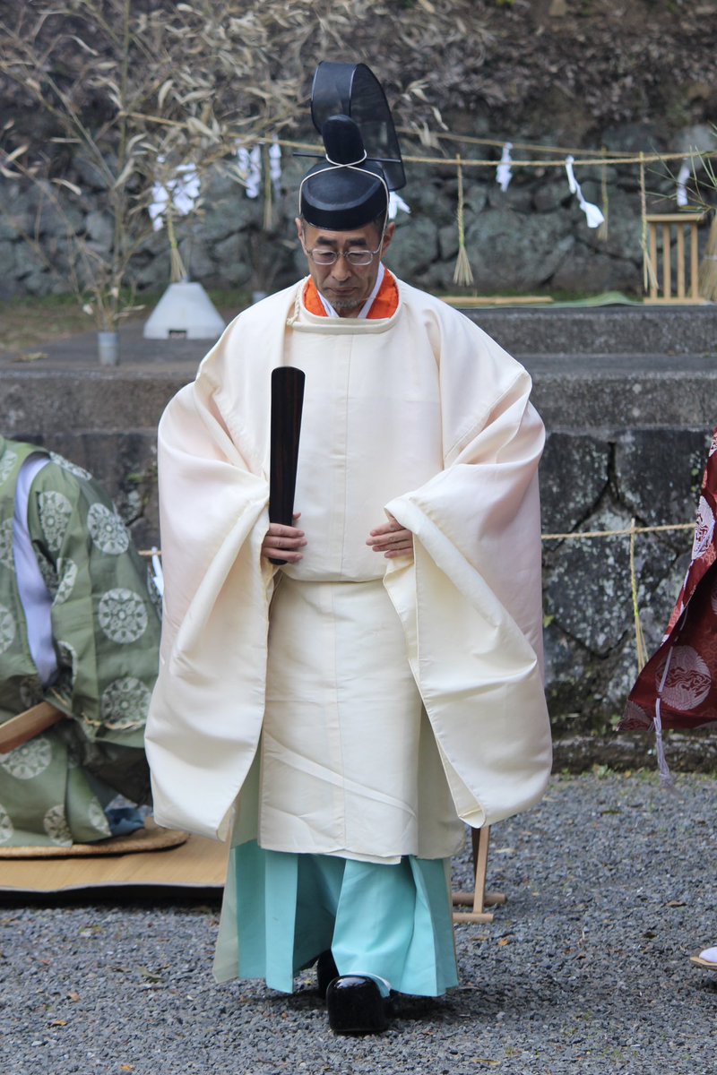 qunikidays's tweet photo. 243回目の疫神斎。
1782年、流行り病を神の力を借りて封じ込めるため、藩主の指示により、塚を築いたことから始まった #疫神斎。今も続く。2024.03.10
#佐伯市　#佐伯藩　#佐伯市弥生　#神楽 https://t.co/GLEy0MWc4c