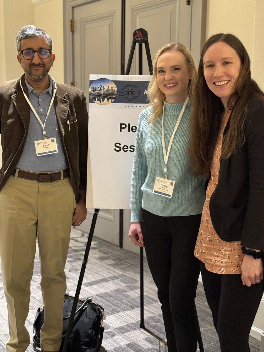 Amazing panel on “Genetics & Genomics: Science, Medicine, and the Ethics of Genetic Medicine” Dr. Bimal Chaudhari Dr. Hadley Smith @hadleyssmith Dr. Monica Wojcik @HereAtMonica @EasternSPR