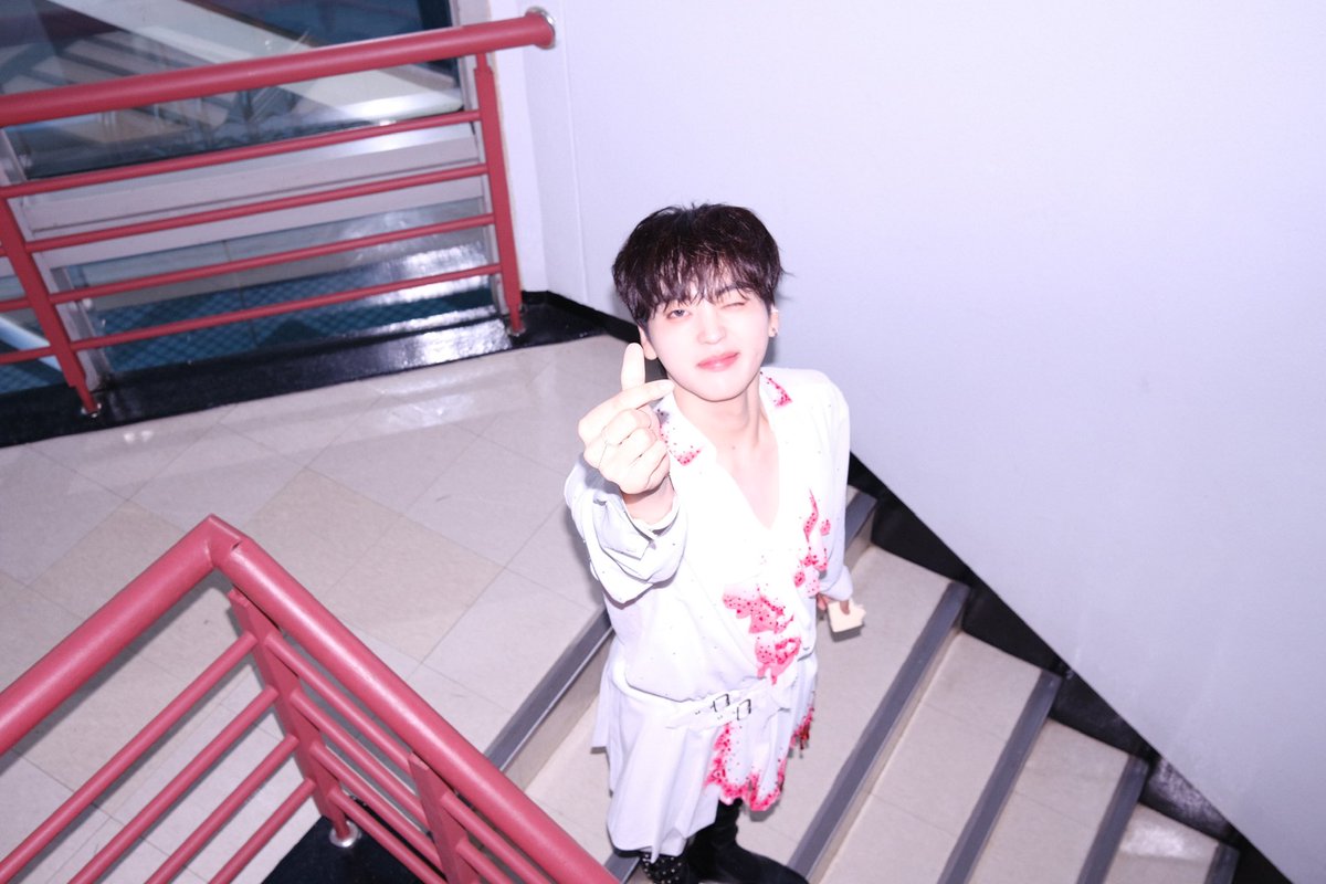 아이스크림😝
#형준 #크래비티 #인기가요