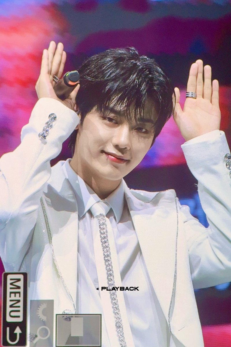 playback2002's tweet photo. 240310

🐰

#이정현 #LEEJEONGHYEON 
#이븐 #EVNNE https://t.co/OEdsDdiMWR