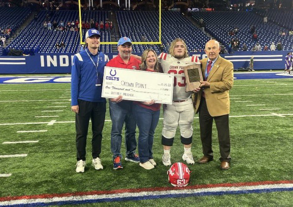 Thats 2 IHSAA Mental Award Winners this year for the Dogs!!! 

#WeAreCP