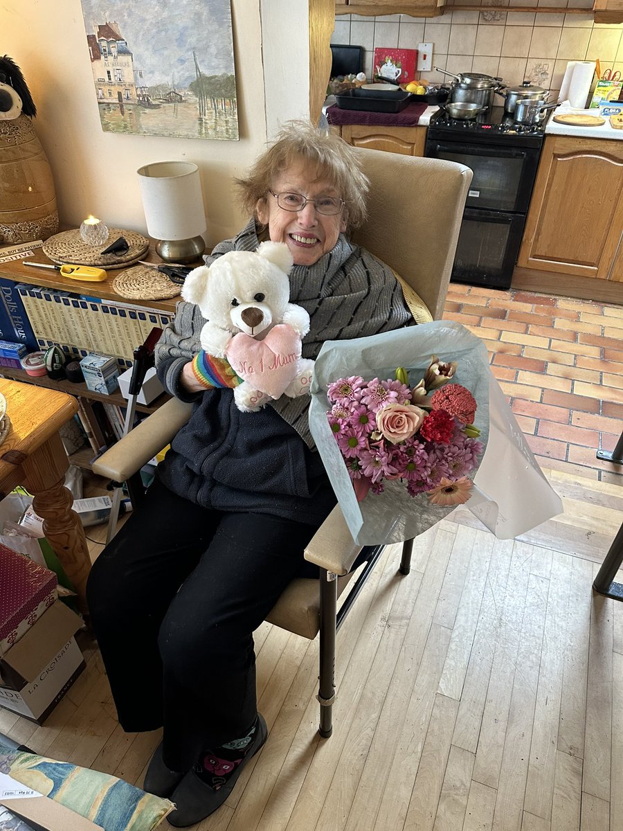 Zamo Riffman tweet media