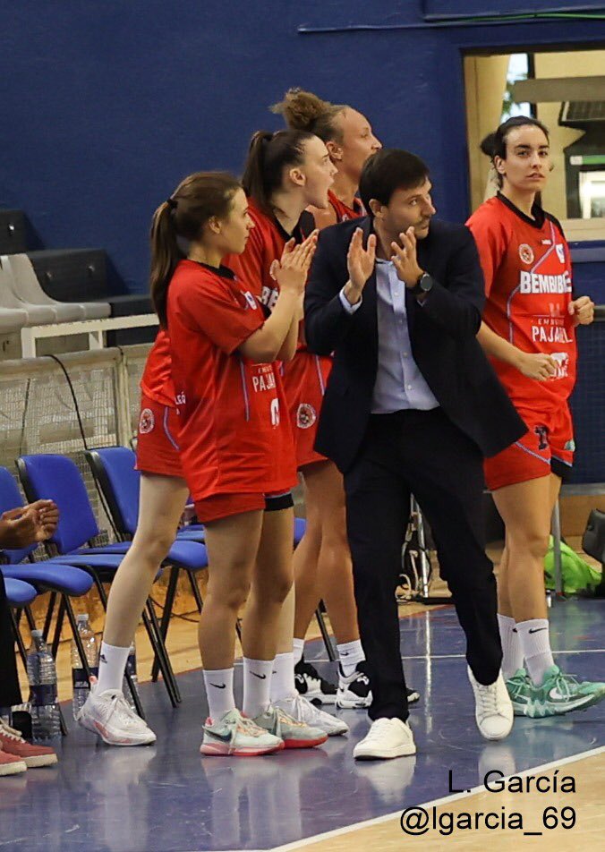 Un fuerte abrazo para toda la familia del <a href="/CBBembibrePDM/">Embutidos Pajariel Bembibre P. D. M.</a> Volveréis más fuertes!