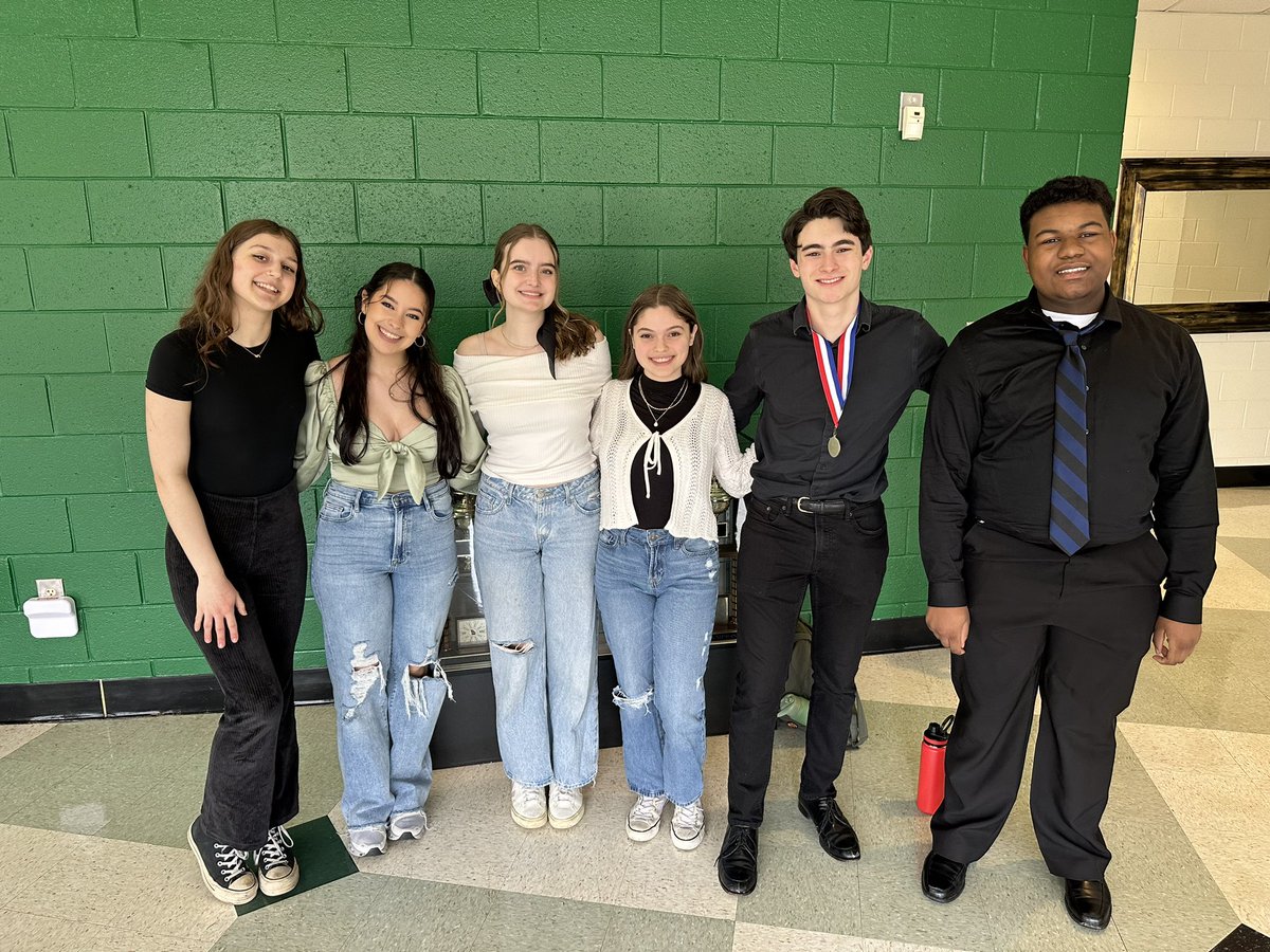 TheatreWhe76064's tweet photo. Look at our kids representing Wheeler High School at Literary Meet! Proud of every single one!! #wheelertheatre #literarymeet #WheelerChorus https://t.co/S4rsrP2n59