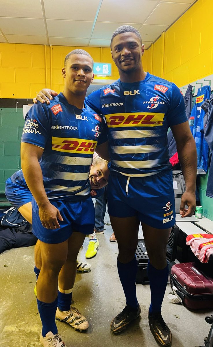 This guy is special! Proud of your progress Damian Marcus! 🙏🏽🔥 One for the future🤞 @DanDup12 also wanted to be in the picture 😅 @THESTORMERS @DHLAfrica