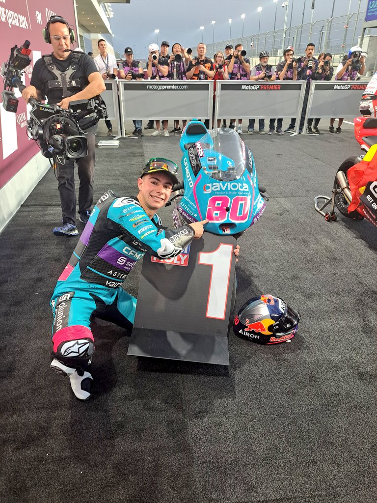 SERIOUSLY... HOW DID HE DO THAT???

🥇 DAVID ALONSO 

#QatarGP
