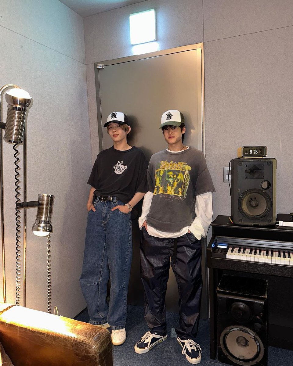 S025K's tweet photo. BROS https://t.co/efP2PtGtU0