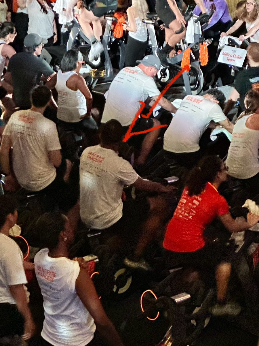 Amazing energy @Equinox Bryant Park #CycleforSurvival Thx @JPayneWrites for riding ! Incredible to see @MSKCancerCenter leadership riding 🙌🏽@YJanjigianMD @ldiaz1971 @anaeze_offodile PiC Lisa DeAngelis @DrVickersMSK Shelly Anderson @charlessawyers @AbdelWahablab @Neeman212