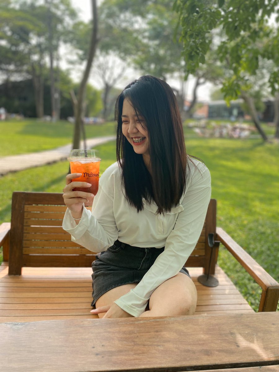 ttaannggmmaayy's tweet photo. Coffee or tea or me?? 😆😊  #กาญจนบุรี #รีทวิต #แคปชั่นกวนตีน https://t.co/gR5SvIz6rI