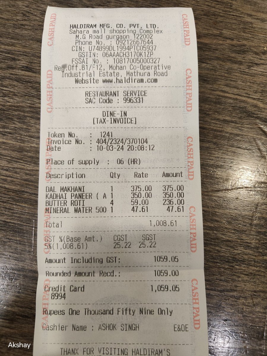 AkshyaKumar_'s tweet photo. Thank you @haldiramfoods for your package water of Rs. 95 liter at Shahara mall, Gurgaon, its rate near to Petrol Prices in haryana,
This is too shameful for your selling water rate in India.
@haldiram_s @Haldiramsonline @FCI_India @FoodCorporatio2 @FCI_NorthZone https://t.co/02U7hlOmQ1