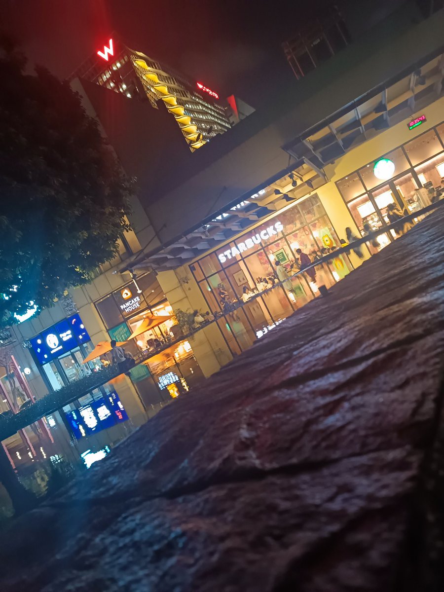 KronosXxx28's tweet photo. 📍BGC
Lurking for fun https://t.co/HhC6nKFBAm